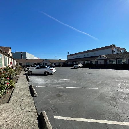 Holiday Motel Portland Exterior photo